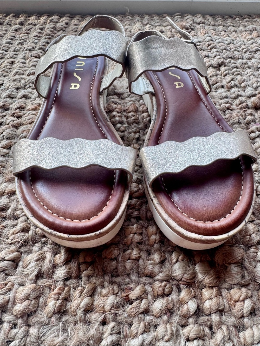 Unisa Gold Scallop-Strap Leather Platform Sandals - Picture 2 of 6